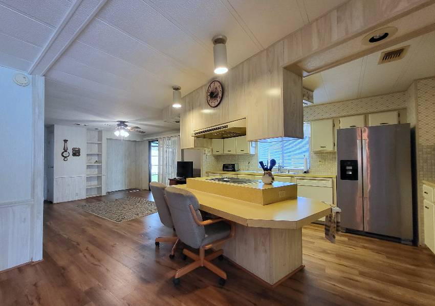 5467 Yarmouth Lane a Sarasota, FL Mobile or Manufactured Home for Sale